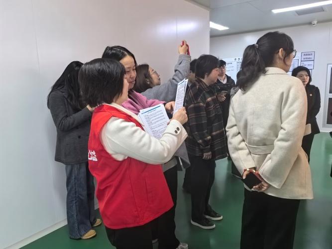 金融消费护权益，平安服务暖人心——平安人寿苏州中心支公司走进李良济工厂开展2025年“3·15”金融消费者权益保护教育宣传活动